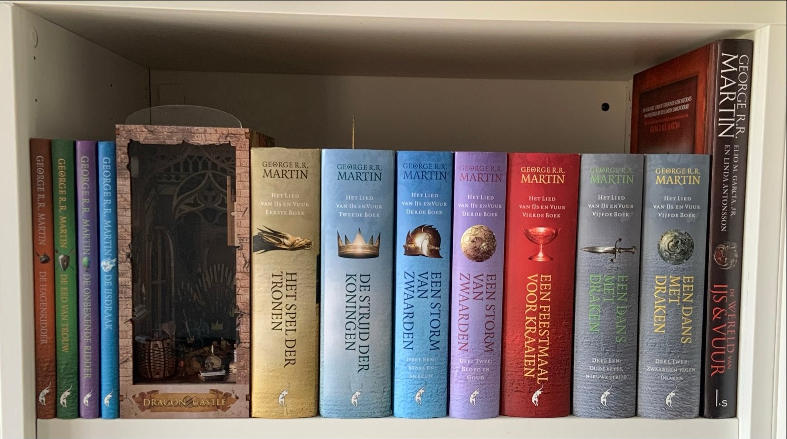 Game of Thrones boeken - Het lied van ijs en vuur, Ophalen of Verzenden, Gelezen