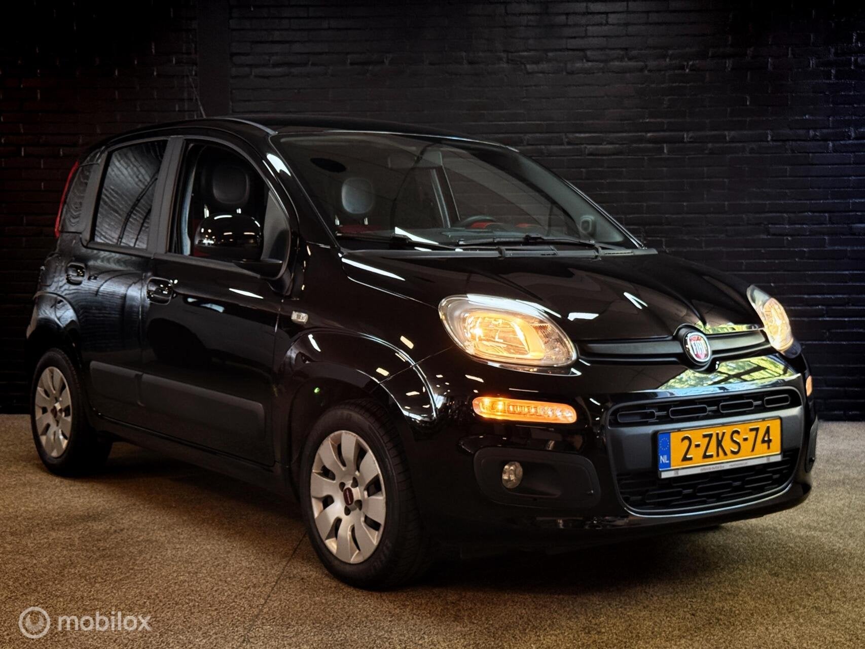 Fiat Panda 0.9 TwinAir Lounge, Auto's, Fiat, Voorwielaandrijving, Gebruikt, Panda, Zwart