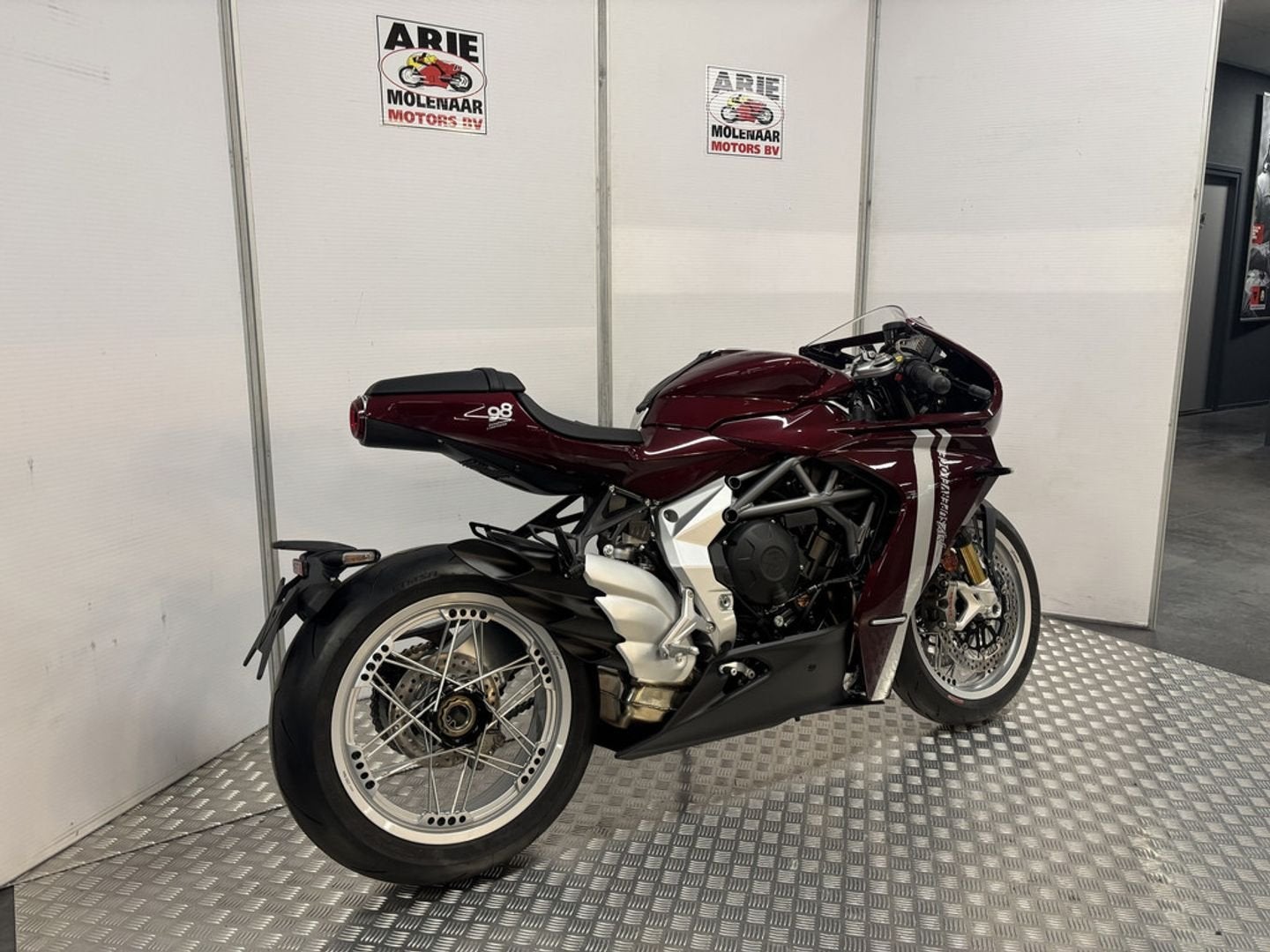 MV Agusta Superveloce 98 (bj 2025), Bedrijf, Onbekend, Super Sport, Meer dan 35 kW