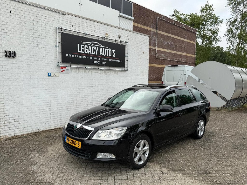 Skoda Octavia Combi 1.2 TSI Elegance Business Line - DSG - R, Euro 5, Stof, Gebruikt, Zwart