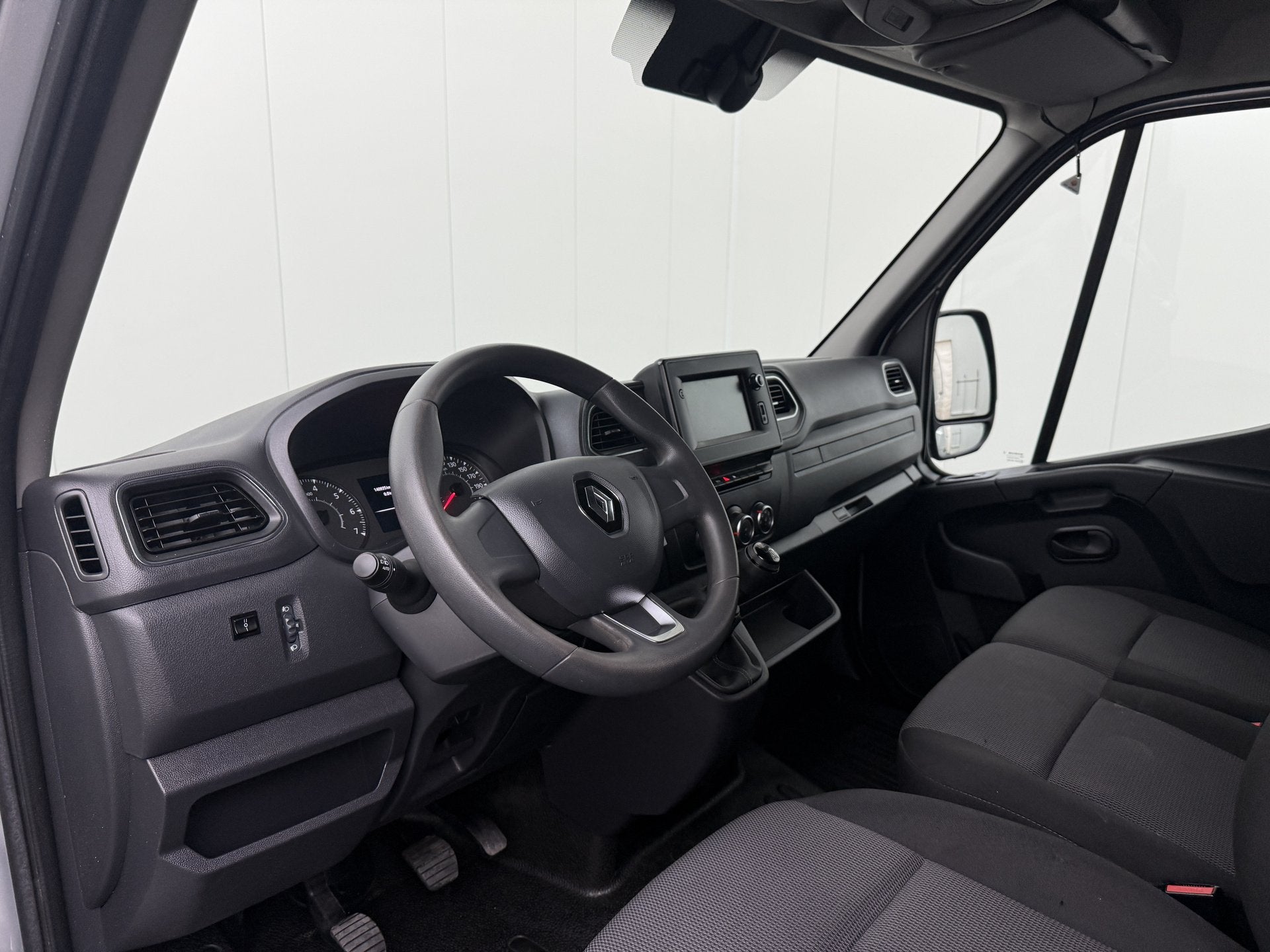 Renault Master 2.3DCi 180PK L3H2 Maxi | Imperiaal | Trekhaak, Voorwielaandrijving, Stof, Gebruikt, 4 cilinders