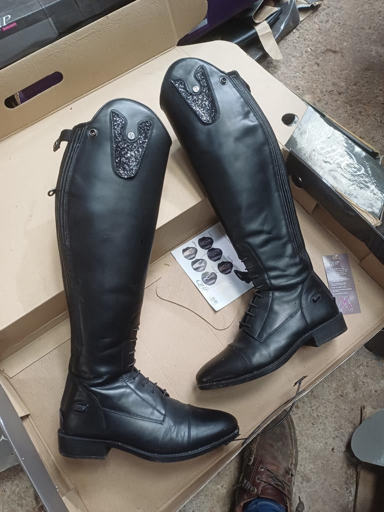 39 N en 39 R als nieuwe qhp, Dieren en Toebehoren, Paardrijkleding, Ophalen of Verzenden, Zo goed als nieuw, Dressuur, Schoeisel