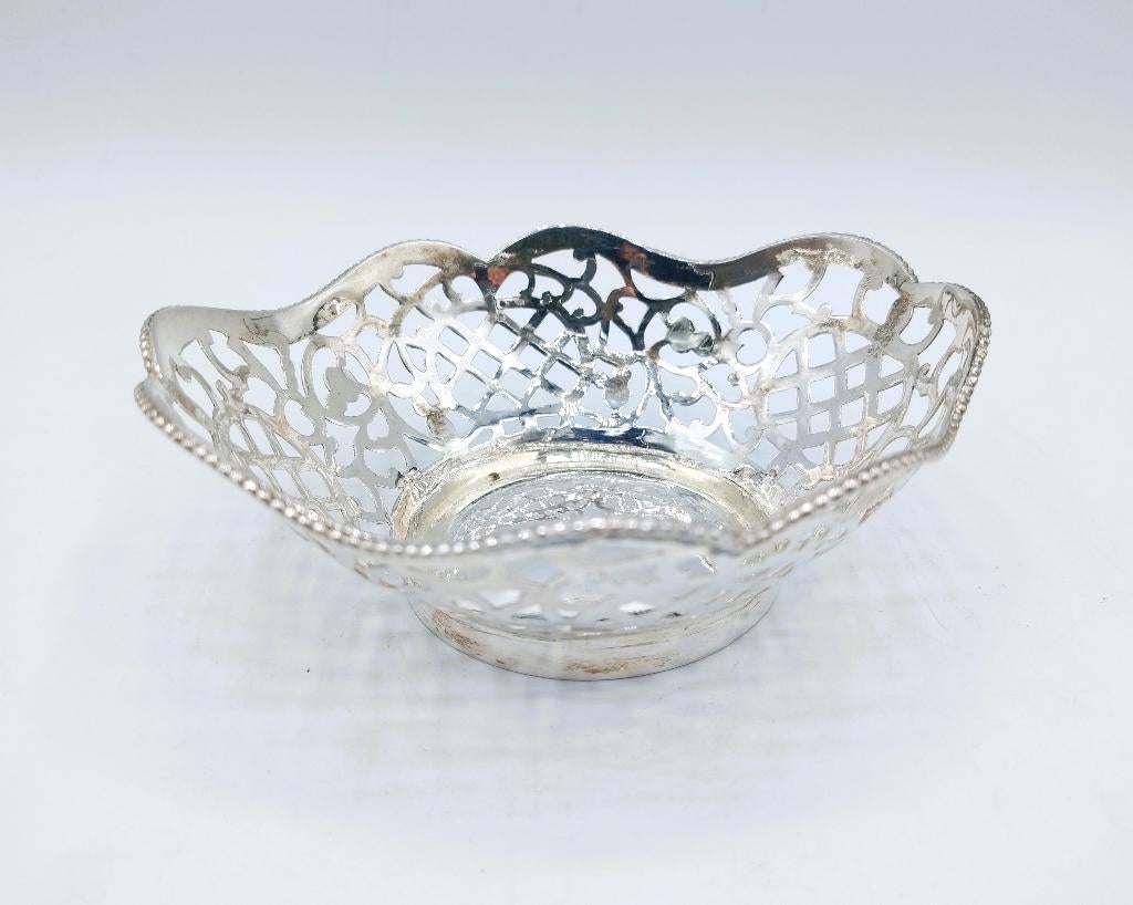 Zilveren bonbonmandje, F.J. Ritsema, Haren, 2002