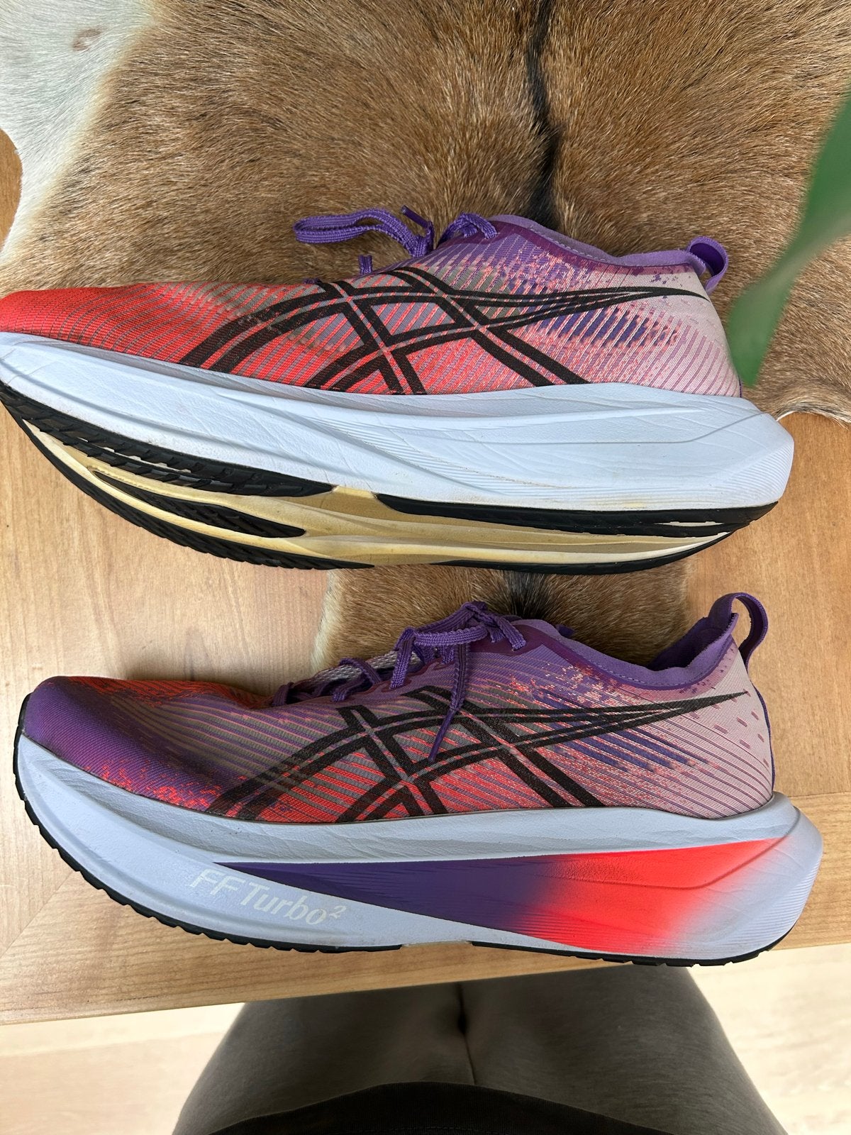 ASICS hardloopschoenen maat 45, Ophalen of Verzenden, Nieuw, Overige kleuren, Sneakers of Gympen