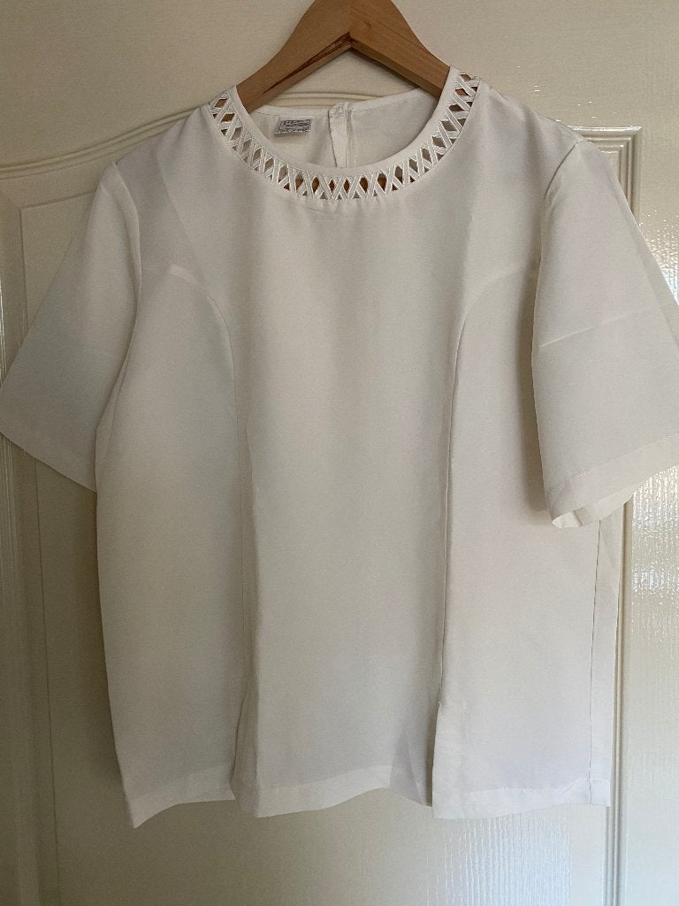 Beige blousje, z.g.a.n., Ophalen of Verzenden, Zo goed als nieuw, Maat 38/40 (M), Beige