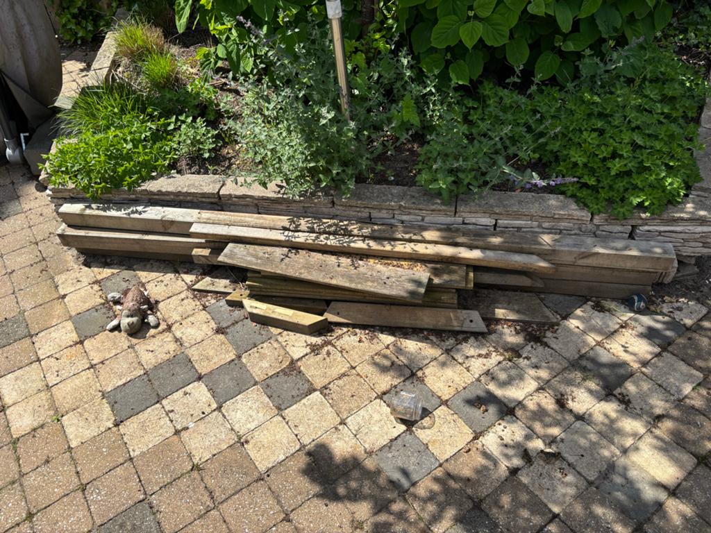 Gratis hout ophalen - Diverse planken en balken, Doe-het-zelf en Verbouw, Hout en Planken, Ophalen, Gebruikt, Minder dan 25 mm