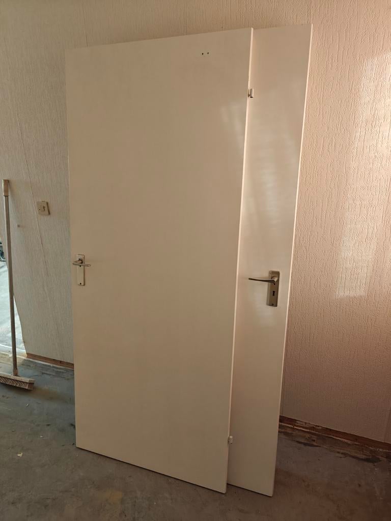 2 stuks opdekdeuren links 83x201,5cm linksdraaiend, Doe-het-zelf en Verbouw, Deuren en Horren, Ophalen of Verzenden, Gebruikt