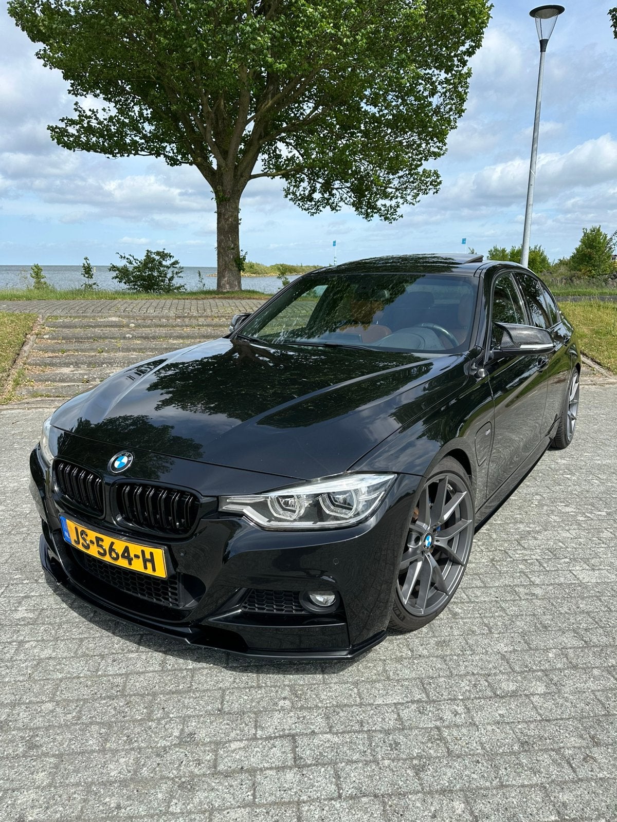 BMW 3-Serie 330e Iperformance 252pk Aut 2016 Zwart, Auto's, 1998 cc, Achterwielaandrijving, Zwart, Bruin