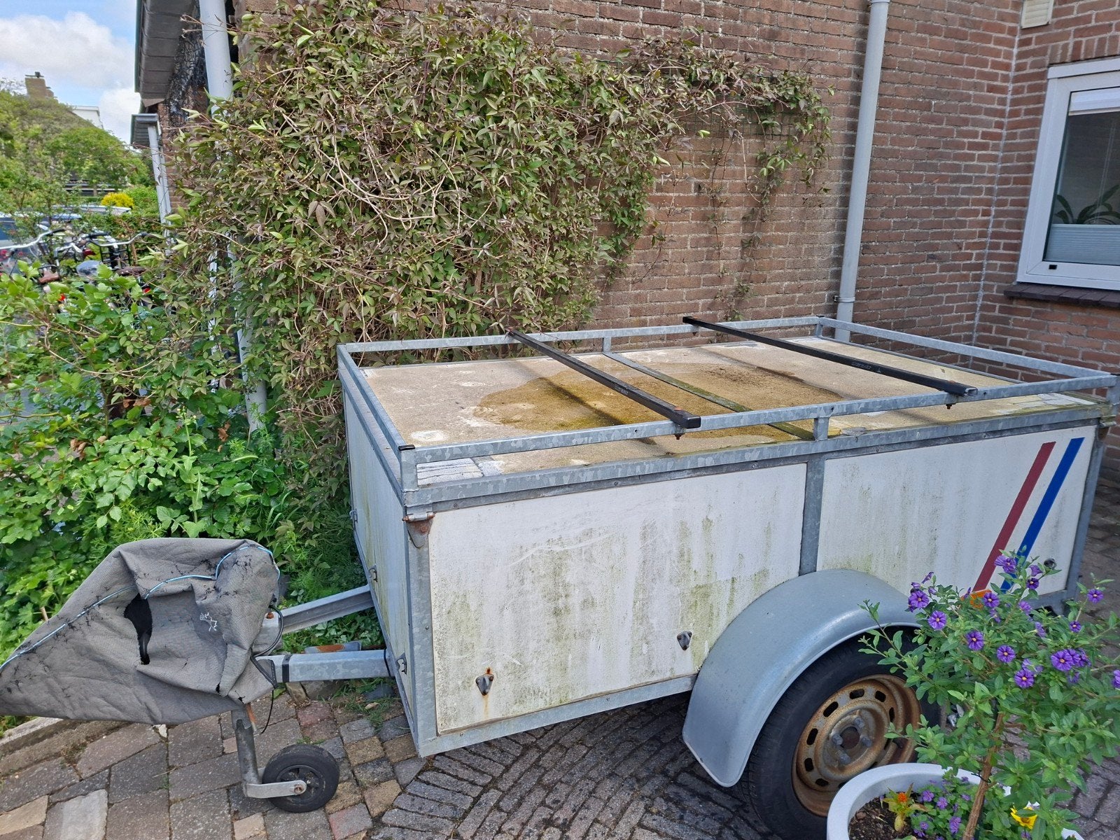 Bagagewagen / Aanhanger met deksel, Ophalen