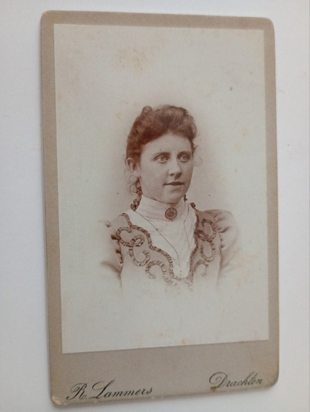 CDV Drachten Vrouw, Gebruikt, Foto, Klederdracht, Ophalen of Verzenden