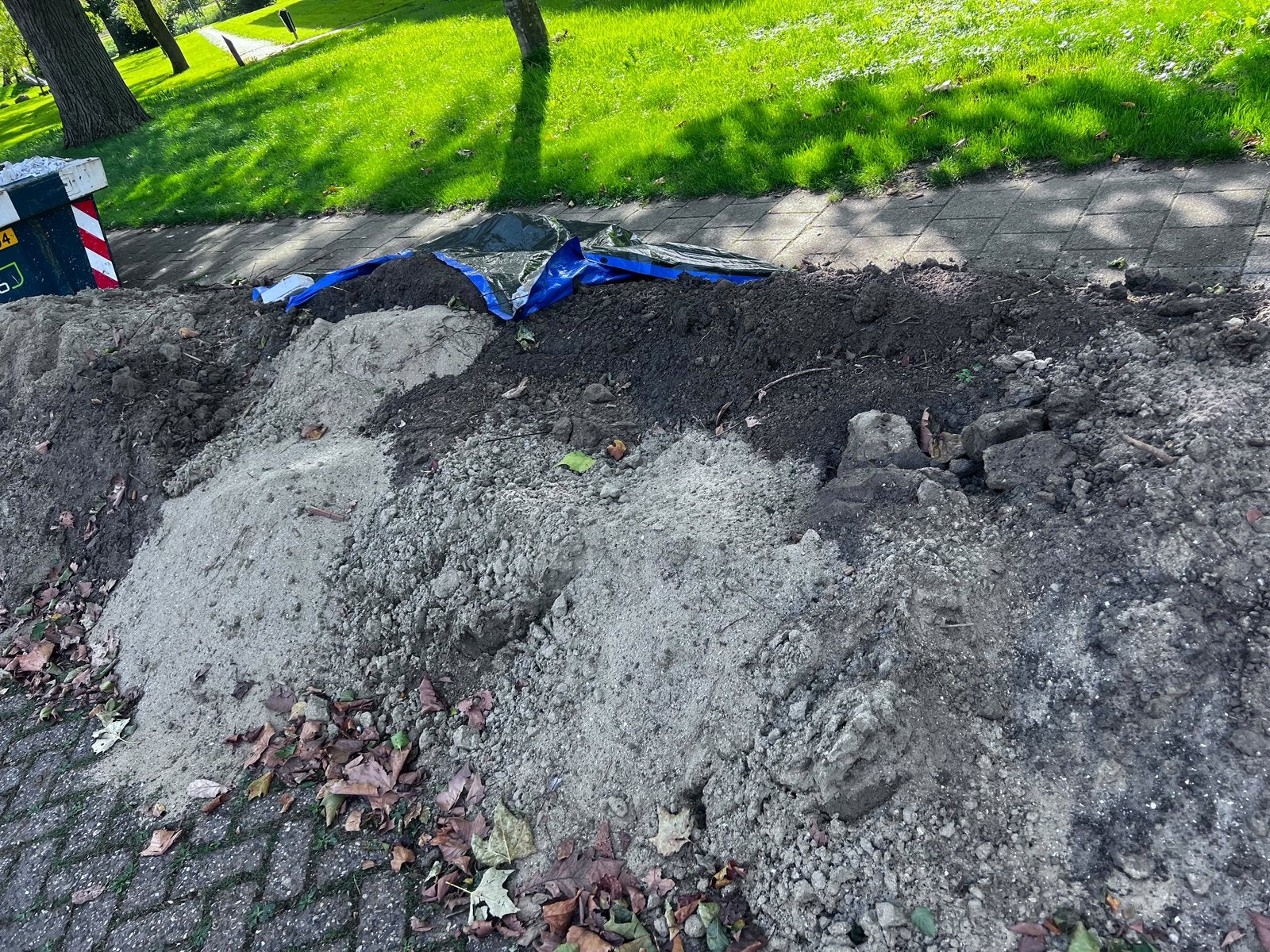 Gratis grond/zand af te halen, Ophalen of Verzenden, Zo goed als nieuw, Overige typen