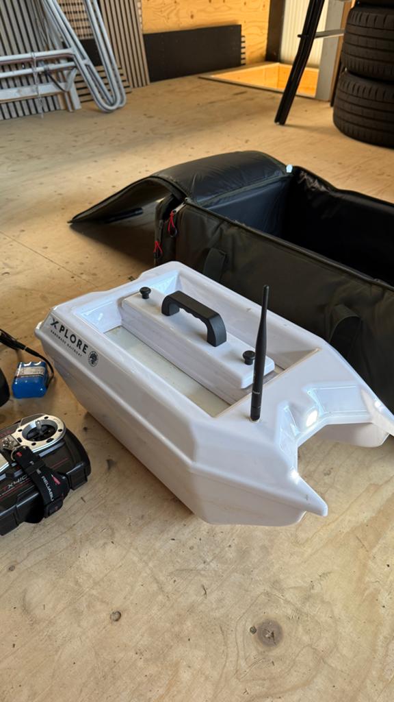 Xplore Handmade Voerboot met toslon tf500, Ophalen of Verzenden, Gebruikt, Overige typen