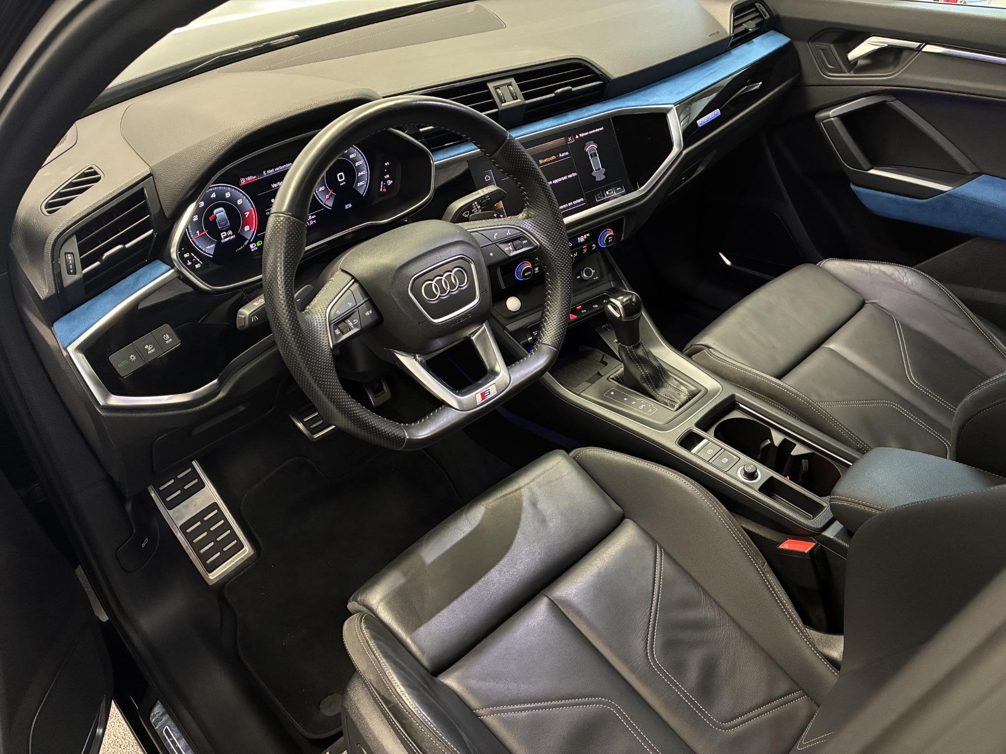 Audi Q3 Sportback 45 TFSI quattro S-Line edition one | PANO, Auto's, Gebruikt, 4 cilinders, 1984 cc, Zwart