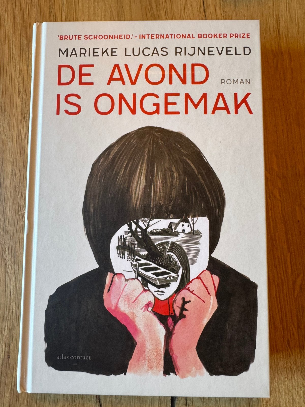 Marieke Lucas Rijneveld - De avond is ongemak, Ophalen of Verzenden, Zo goed als nieuw, Marieke Lucas Rijneveld