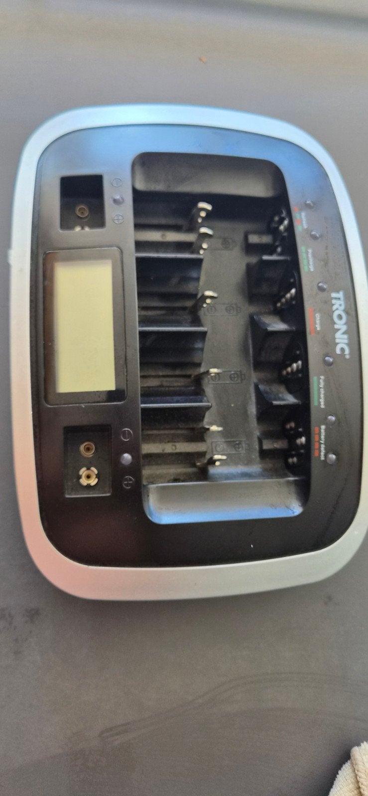 Tronic Universele Batterijlader TLG 1000 C4, Ophalen, Zo goed als nieuw