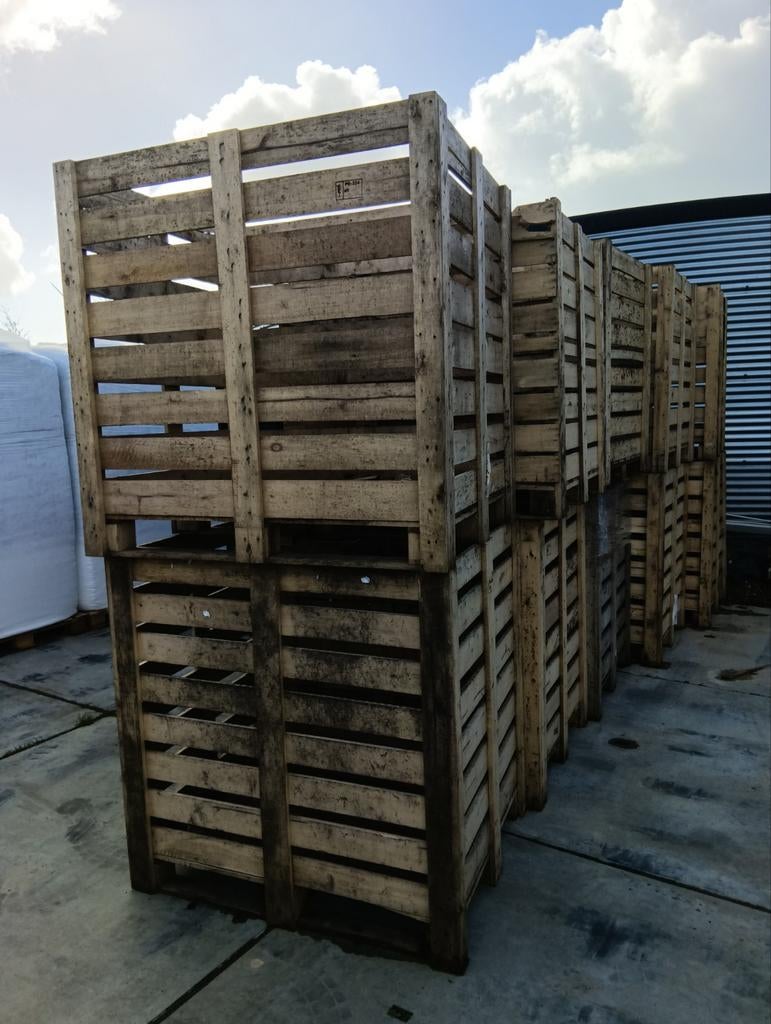 Te koop grote kisten / kratten, Doe-het-zelf en Verbouw, Kratten en Dozen, Ophalen of Verzenden