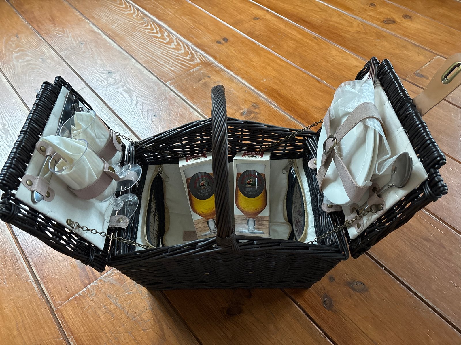 Birra Moretti Picknickmand met glazen en servies, Ophalen, Nieuw