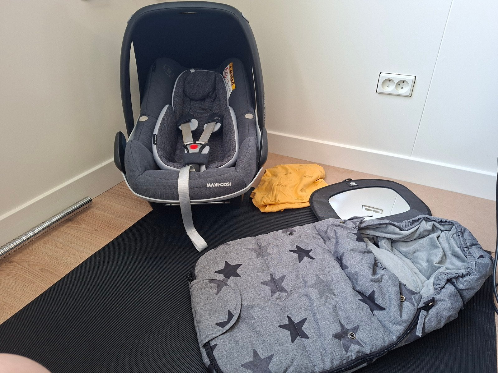 Maxi cosi Pebble, Kinderen en Baby's, Autostoeltjes, Ophalen, Zo goed als nieuw, Isofix, 0 t/m 13 kg
