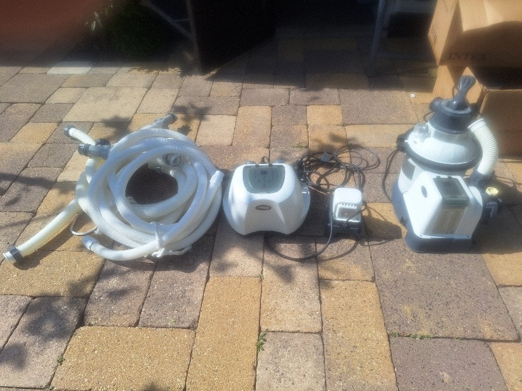 Zandfilterpomp en zoutsysteem zwembadtrap 4 treden plateau, Ophalen, Gebruikt, Zwembadpomp