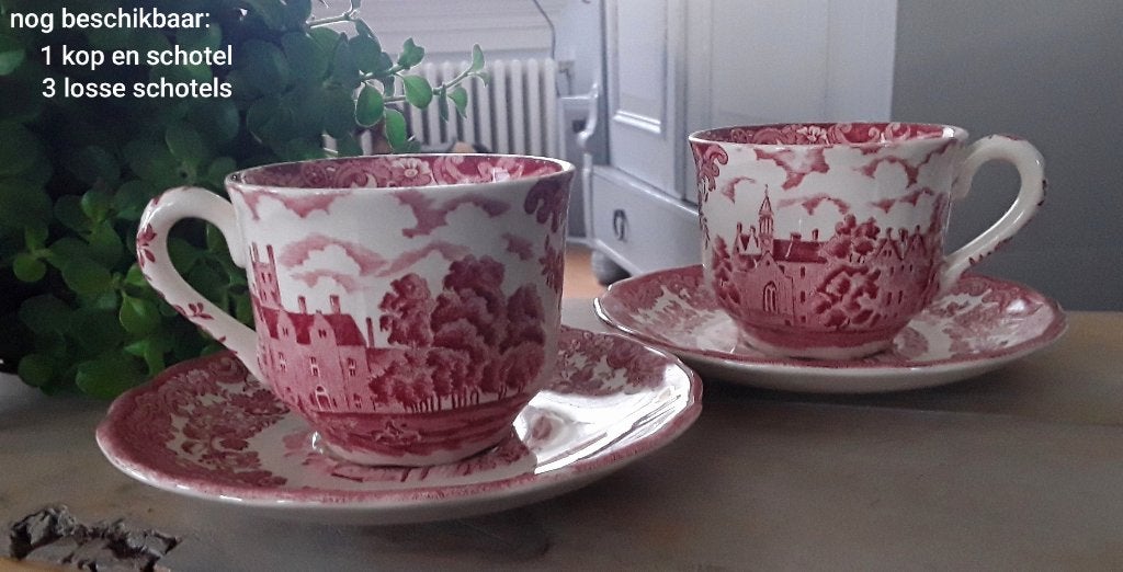 A Royal Worcester Palissy 1790 Avon Scenes - kop en schotel, Gebruikt, Vintage, Ophalen of Verzenden, Kop(pen) en/of Schotel(s)