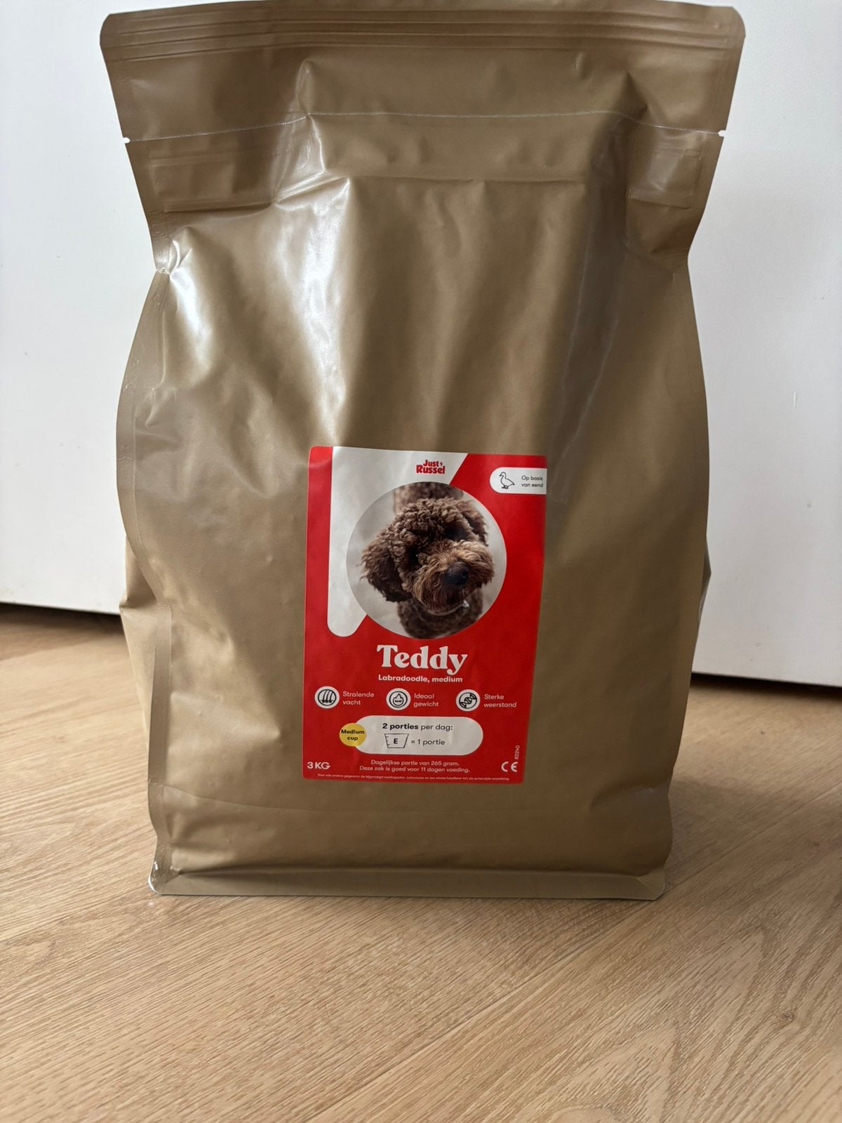 Just Russel hondenbrokken 3 kg eend, Ophalen, Hond