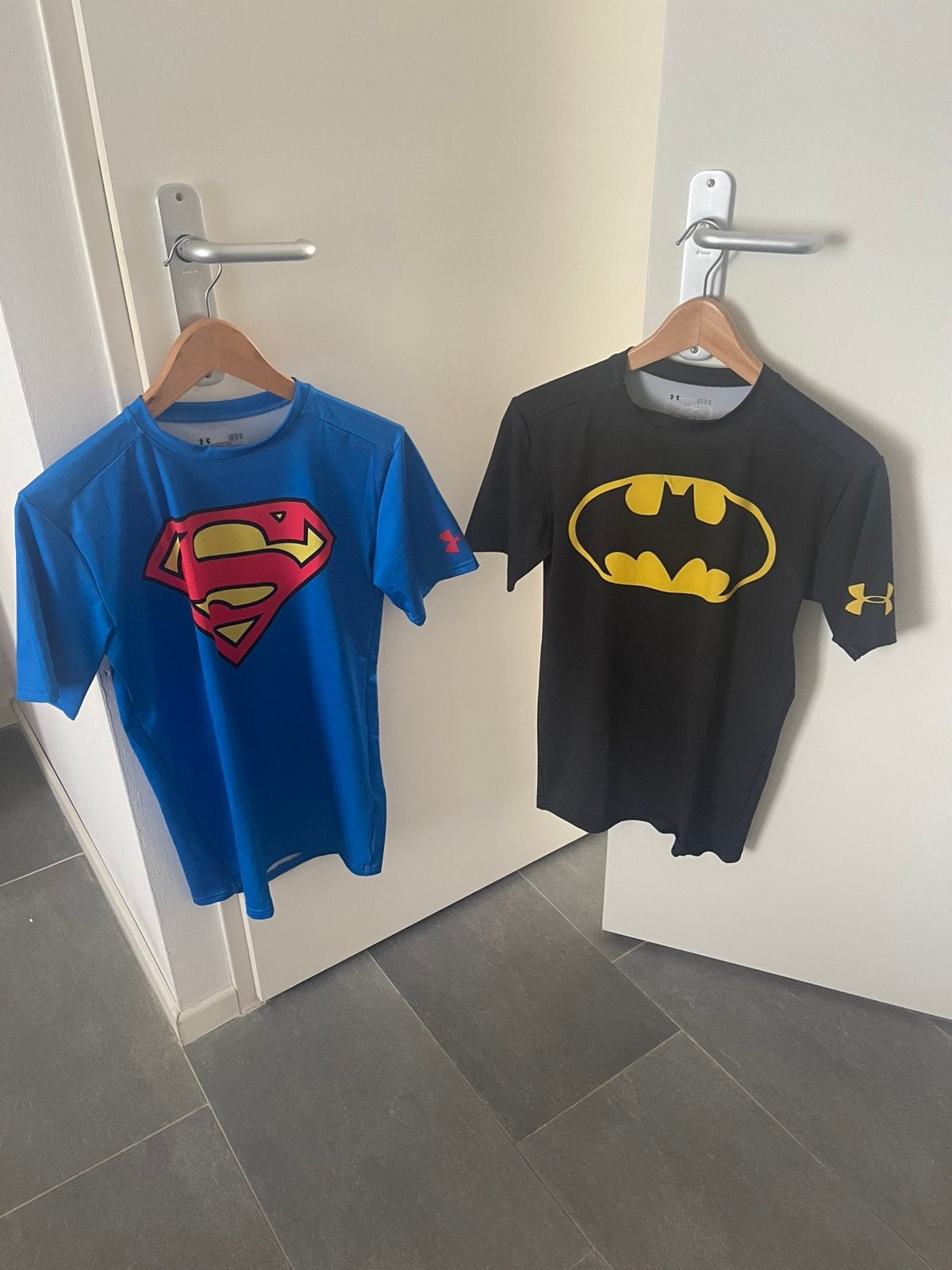 2x Under Armour Alter Ego + 2x Dream Aesthetics | Maat L, Verzenden, Zo goed als nieuw, Maat 52/54 (L), Meerkleurig