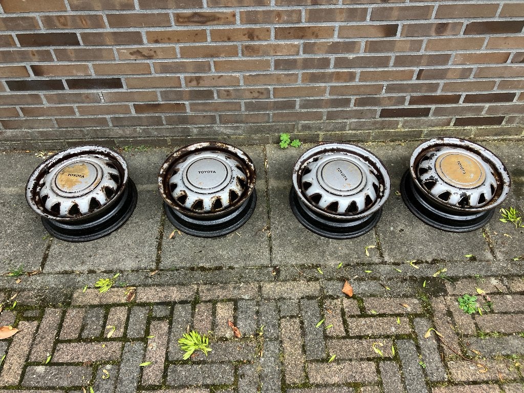 Starlet P8 wieldoppen, Ophalen, Bumper