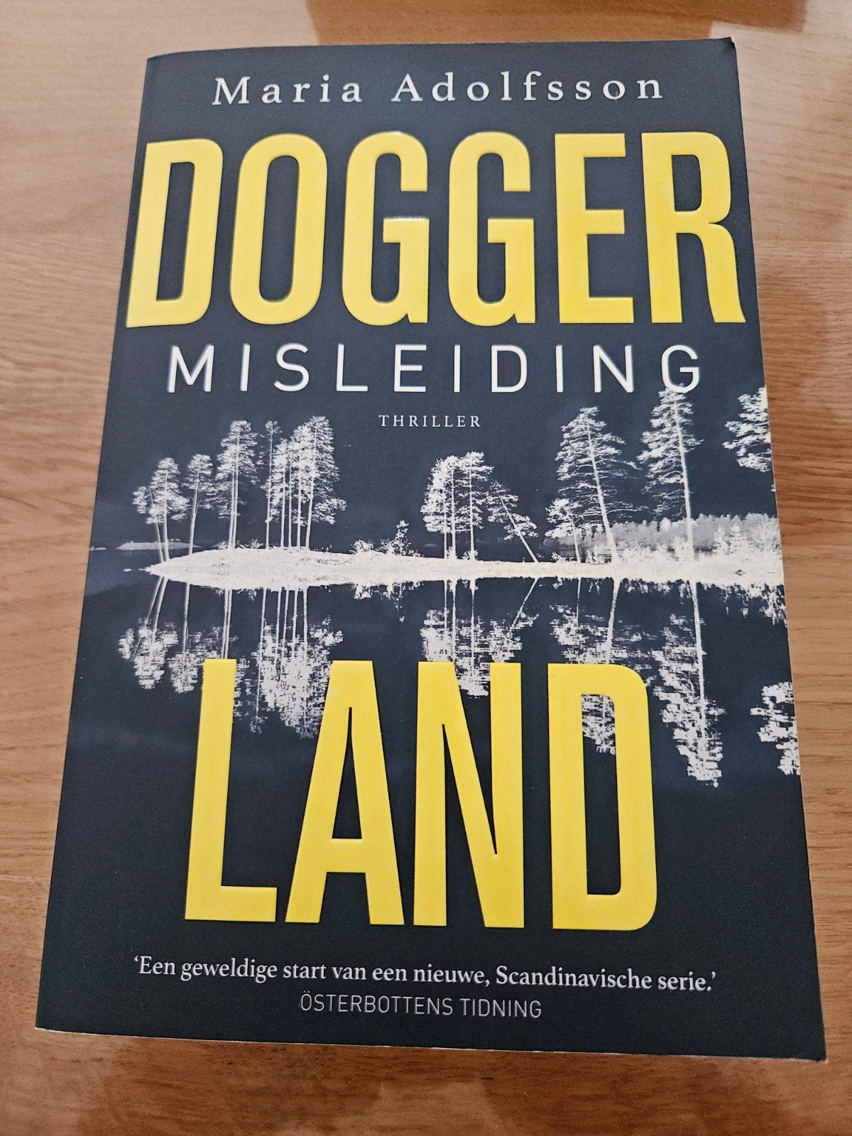 Doggerland - Misleiding (Thriller) - Maria Adolfsson, Ophalen of Verzenden, Gelezen, Maria Adolfsson, Scandinavië