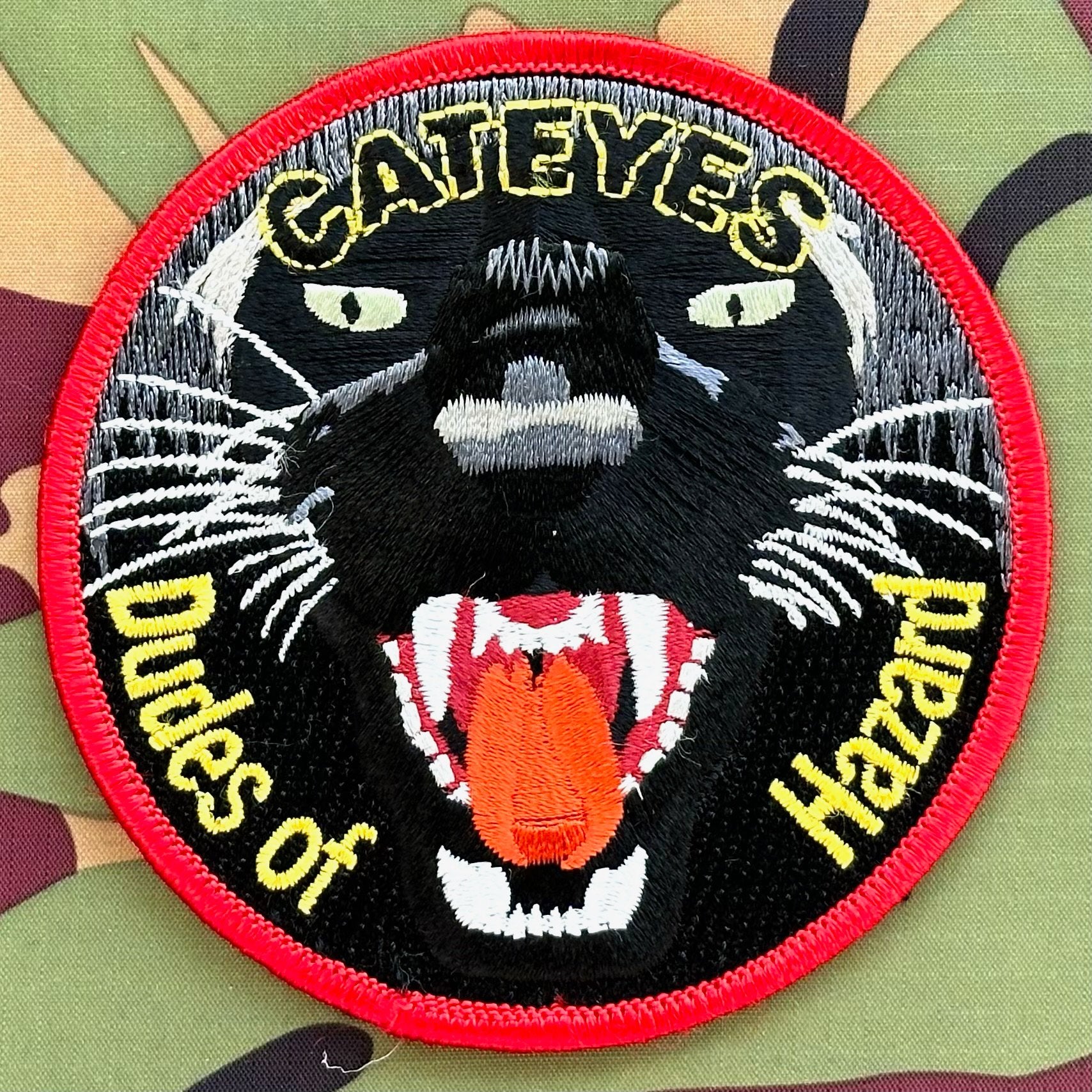 Patch RNLAF 300 SQN Dudes Of Hazard, Ophalen of Verzenden, Luchtmacht, Nederland, Embleem of Badge