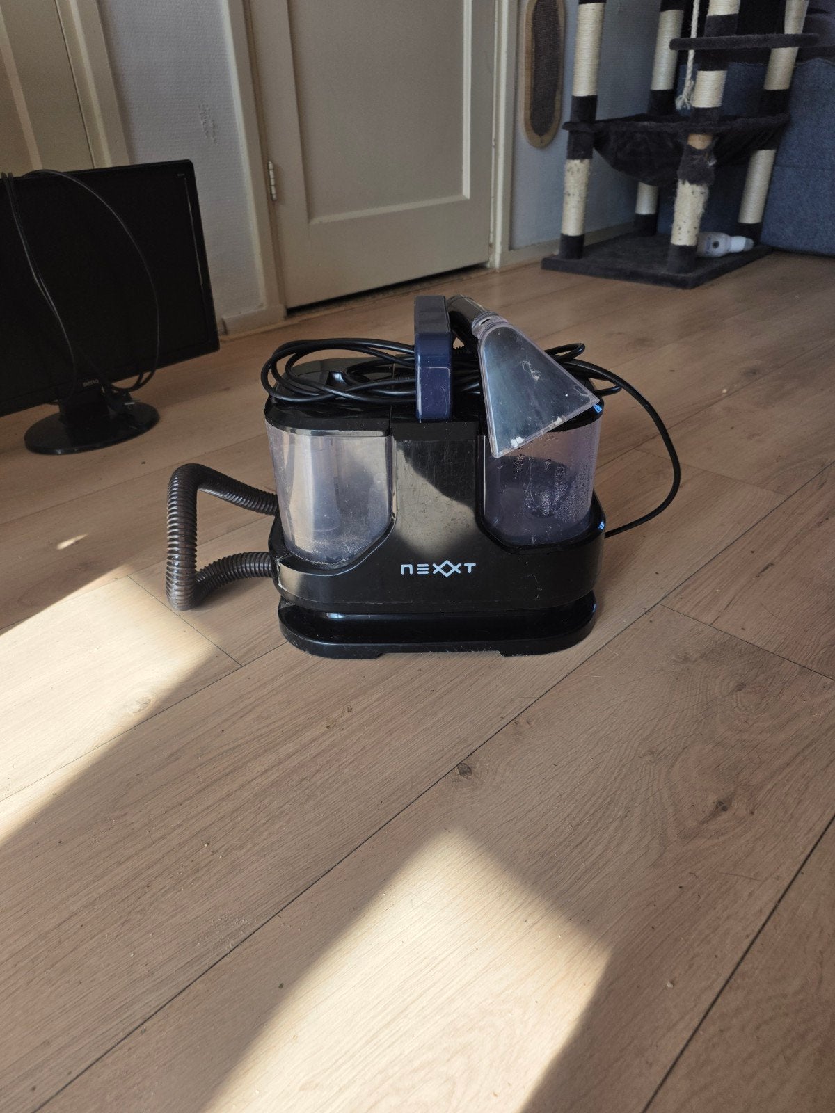 Nexxt Vloerreiniger / Tapijtreiniger, Overige merken, Gebruikt, Ophalen of Verzenden, Vloerreiniger