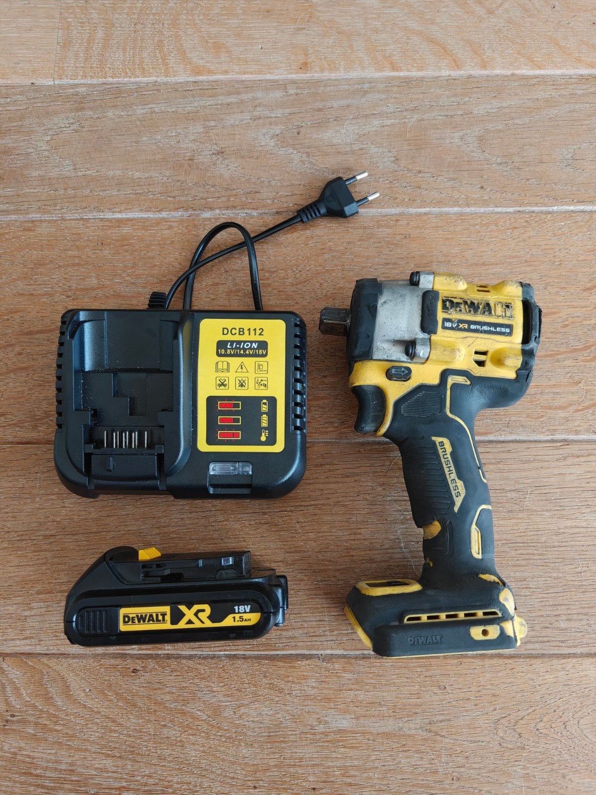 DeWalt DCF922 Accu Slagmoersleutel + Accu en Lader, Ophalen of Verzenden, Gebruikt