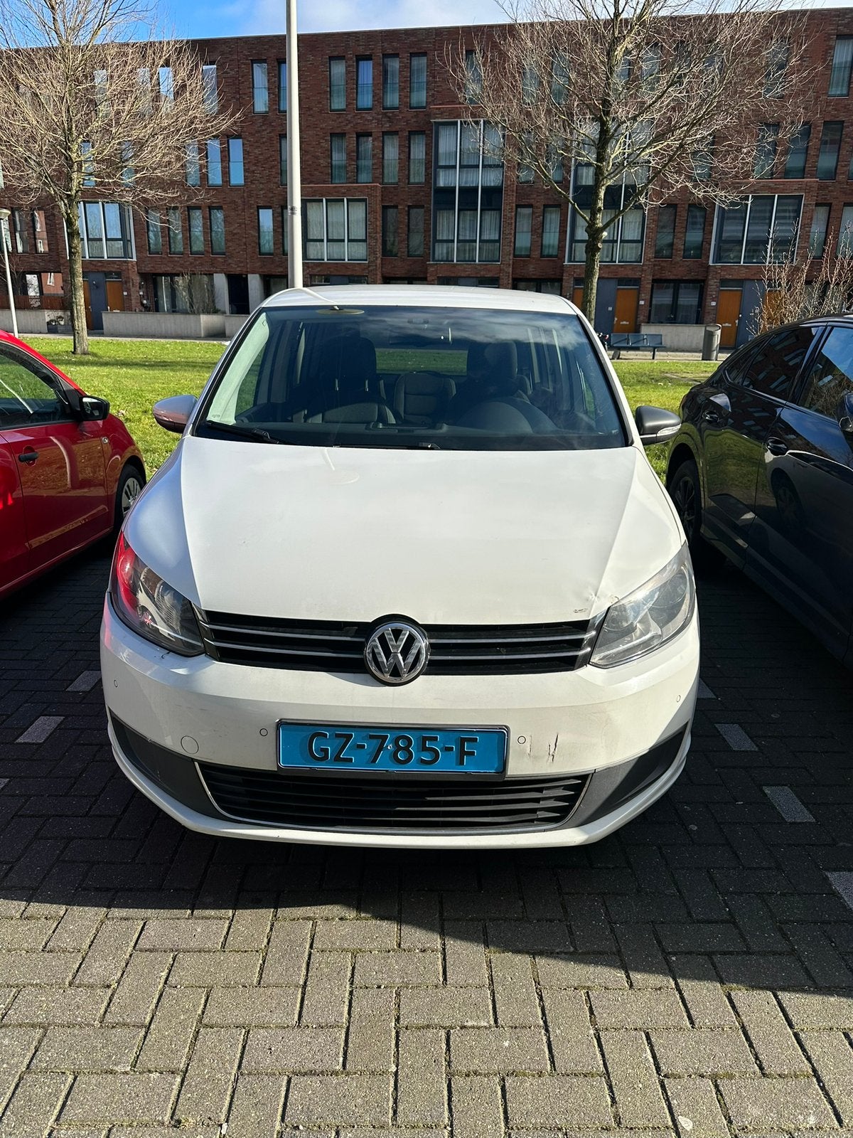 Volkswagen Touran 2.0 TDI 103KW Dsg6 Cross 2015 Wit, Auto's, Euro 5, Stof, 1503 kg, Zwart