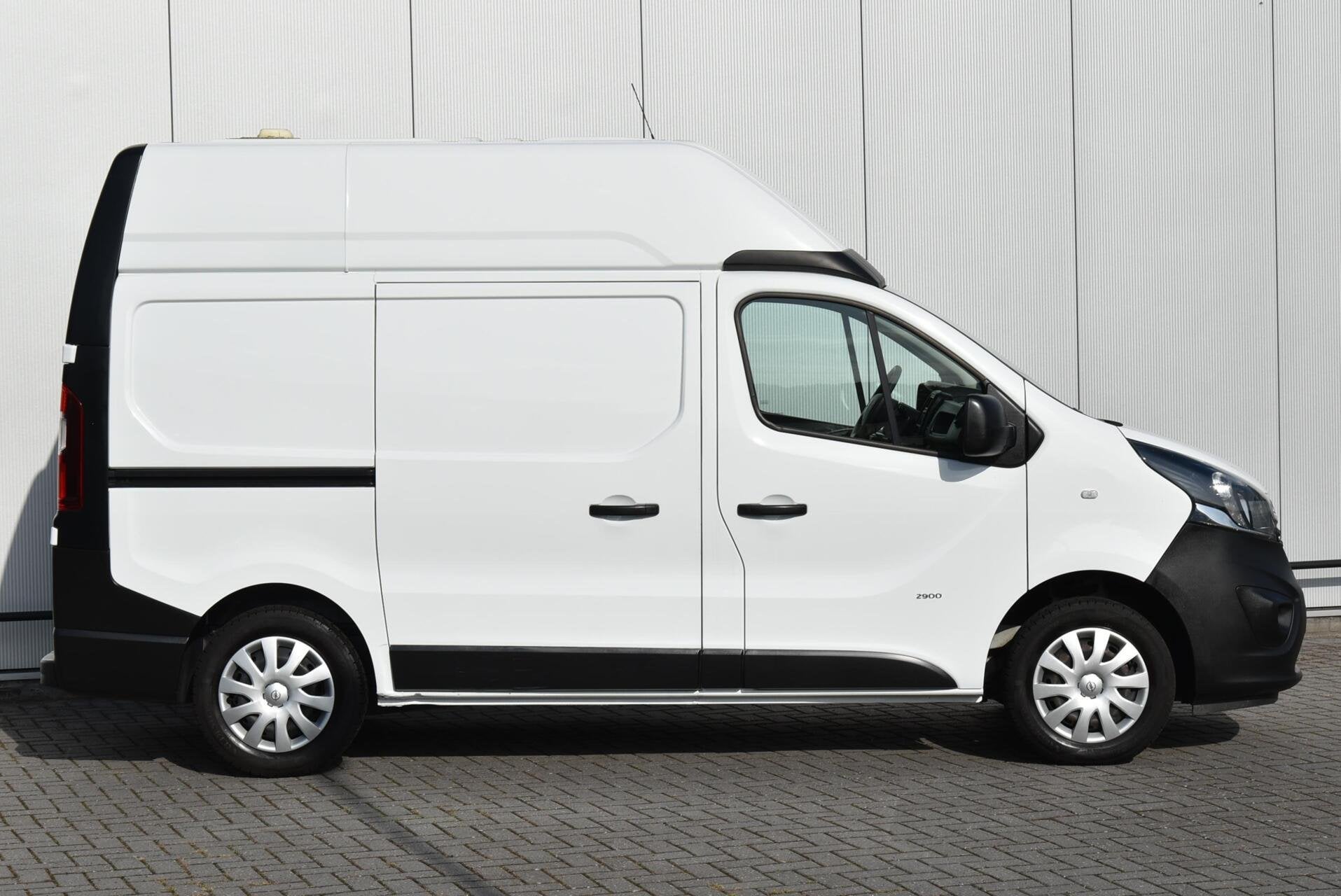 Opel Vivaro 1.6 CDTI L1H2 125 Pk! Euro 6 Airco Camera Cruise, Dealer onderhouden, Gebruikt, 4 cilinders, 2000 kg