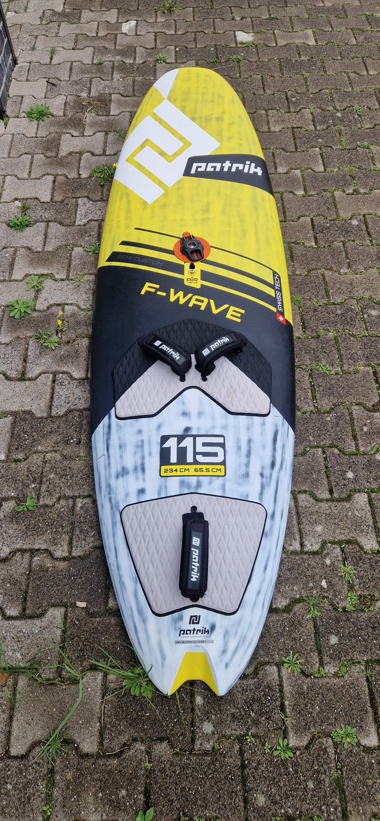 Patrik F-Wave 115 Waveboard - Model 2023, Met voetbanden, Gebruikt, 5 tot 6.5 m², Minder dan 250 cm