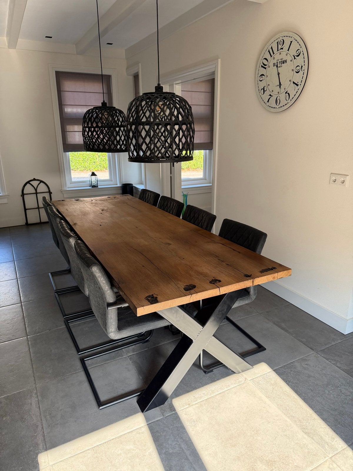 Robuuste eiken eettafel van oude wagonplanken, Ophalen, Gebruikt, Eikenhout, 200 cm of meer