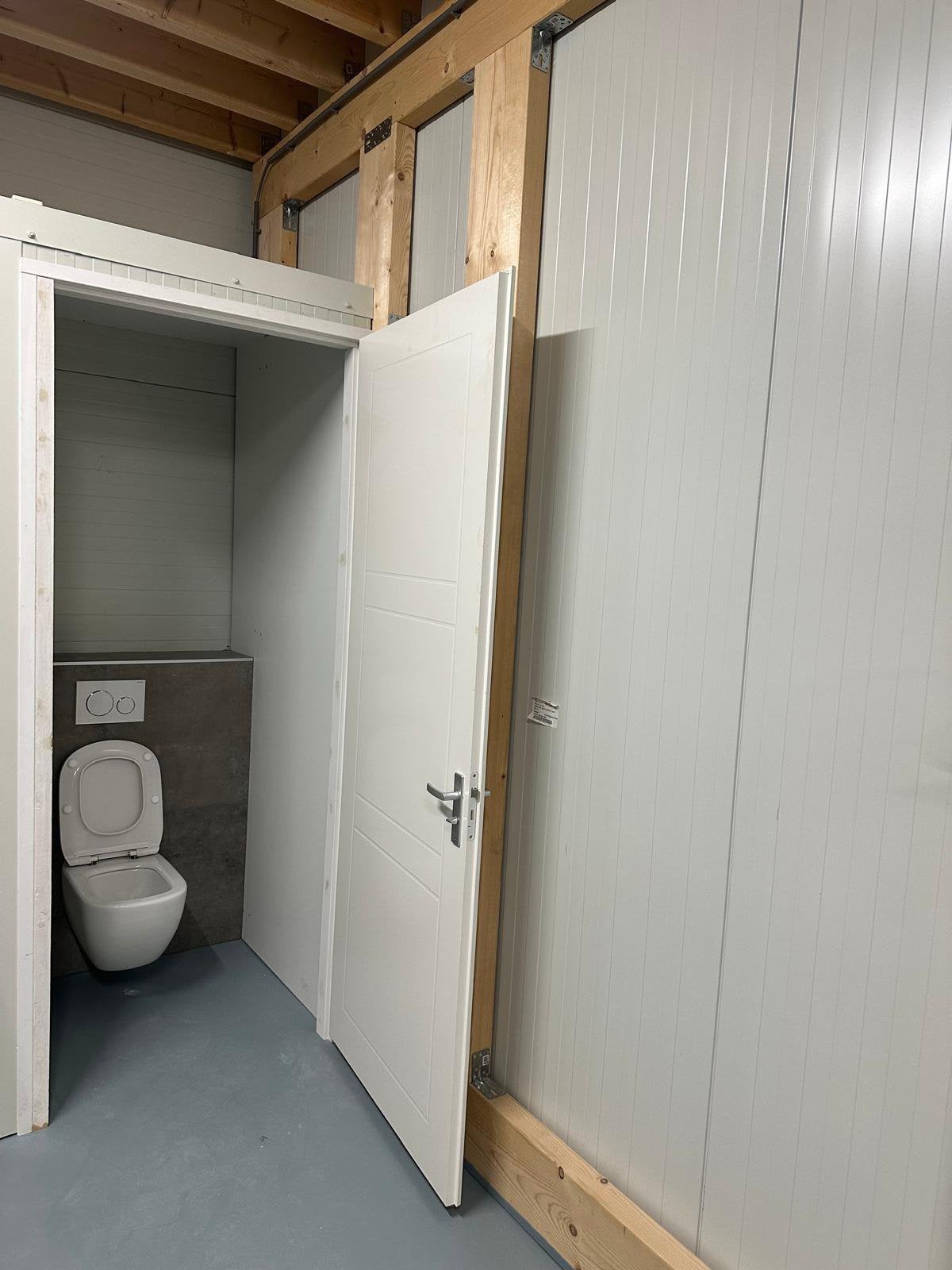 Bedrijfsloods te huur Coevorden 100m2, Bedrijfsruimte