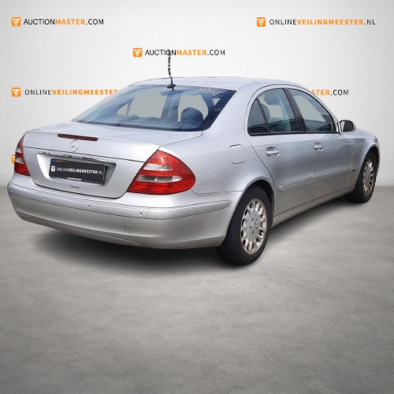 Personenauto, Mercedes-Benz, E-klasse, 240 Avantgarde, GRIJS, Auto's, Automaat, Overige carrosserieën, Overige brandstoffen, Mercedes-Benz
