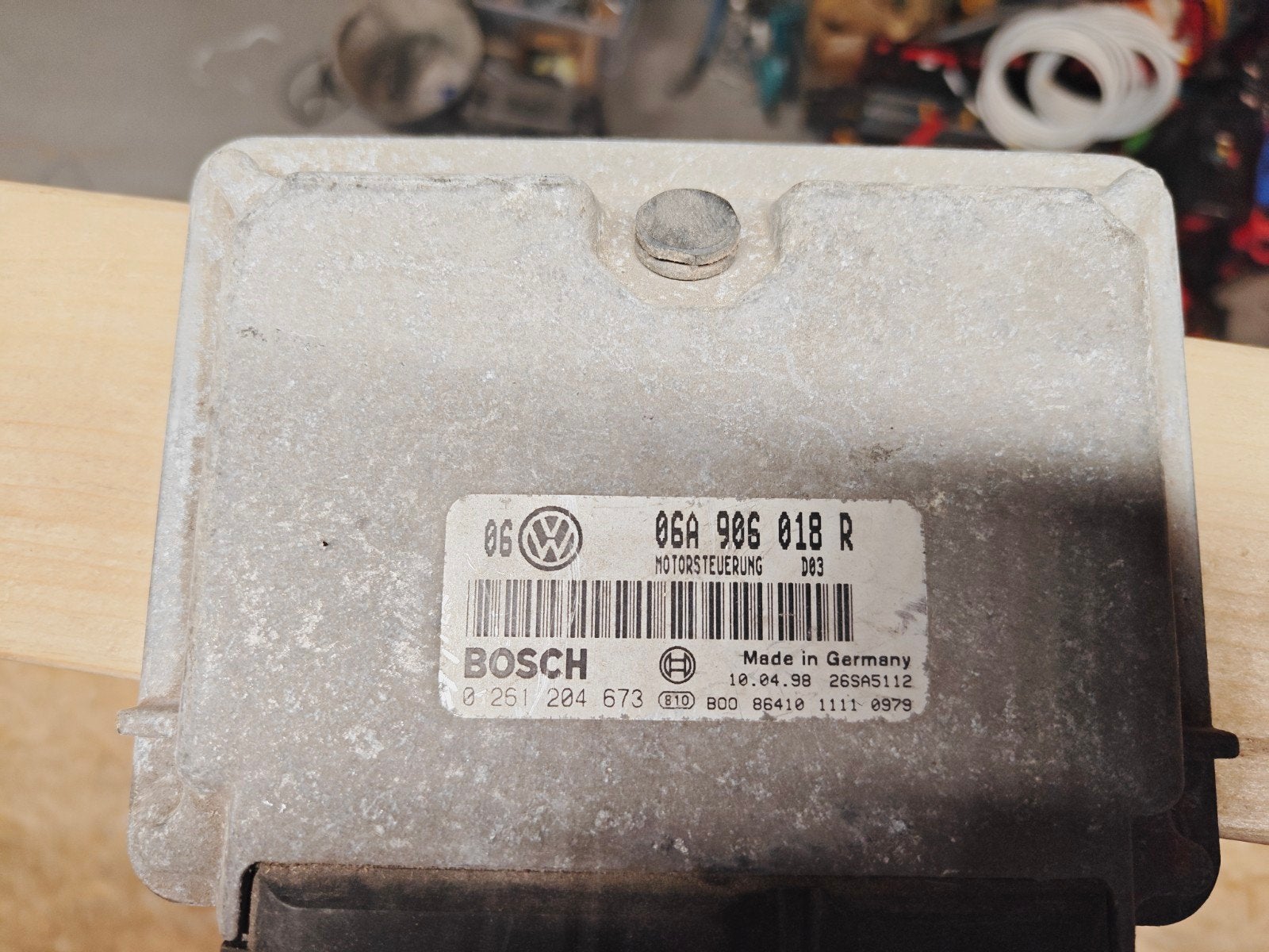 VW ECU Motorregeleenheid Bosch 06A 906 018 R, Ophalen of Verzenden, Gebruikt, Volkswagen