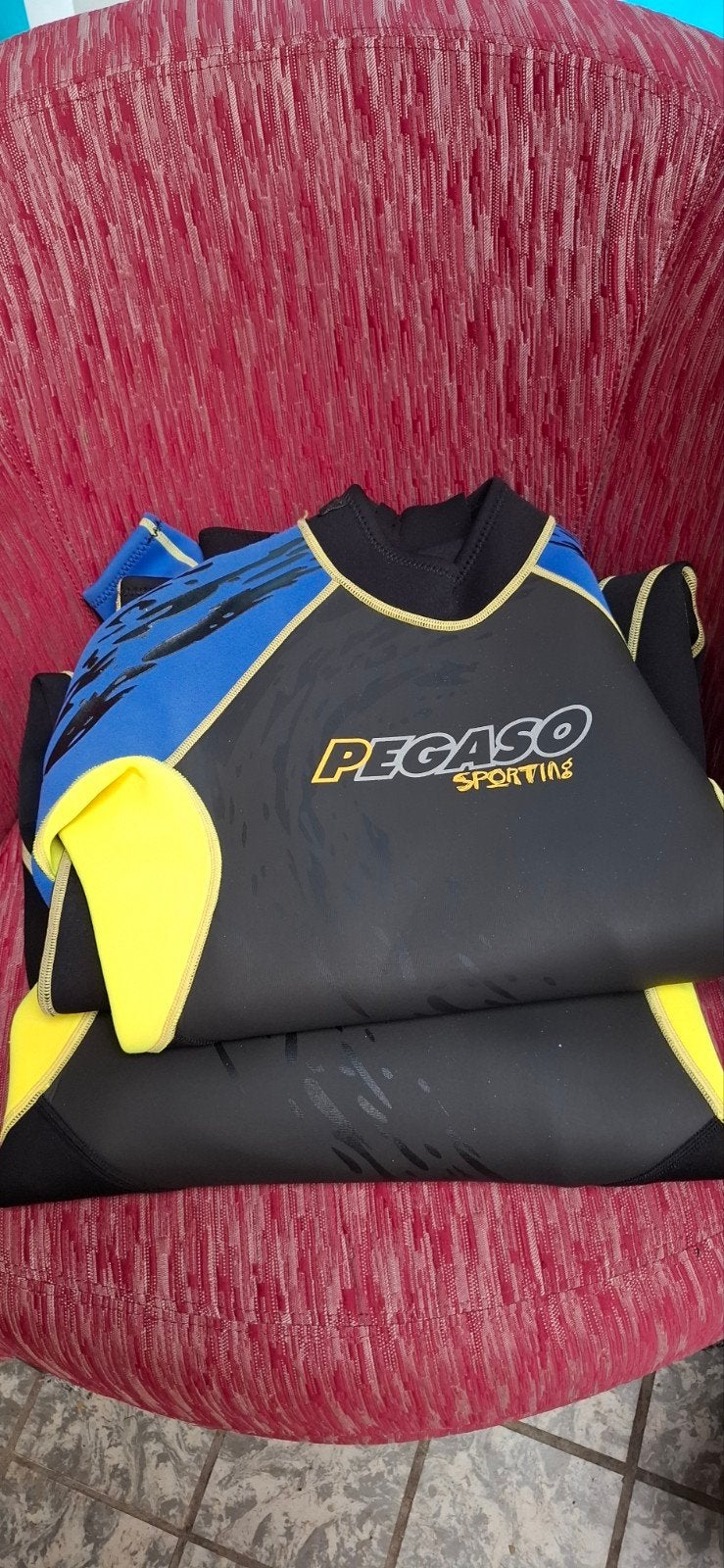 2 wetsuits (maat M en L), nu 35 euro!, Wetsuit, Ophalen of Verzenden, Zo goed als nieuw, Dame of Heer