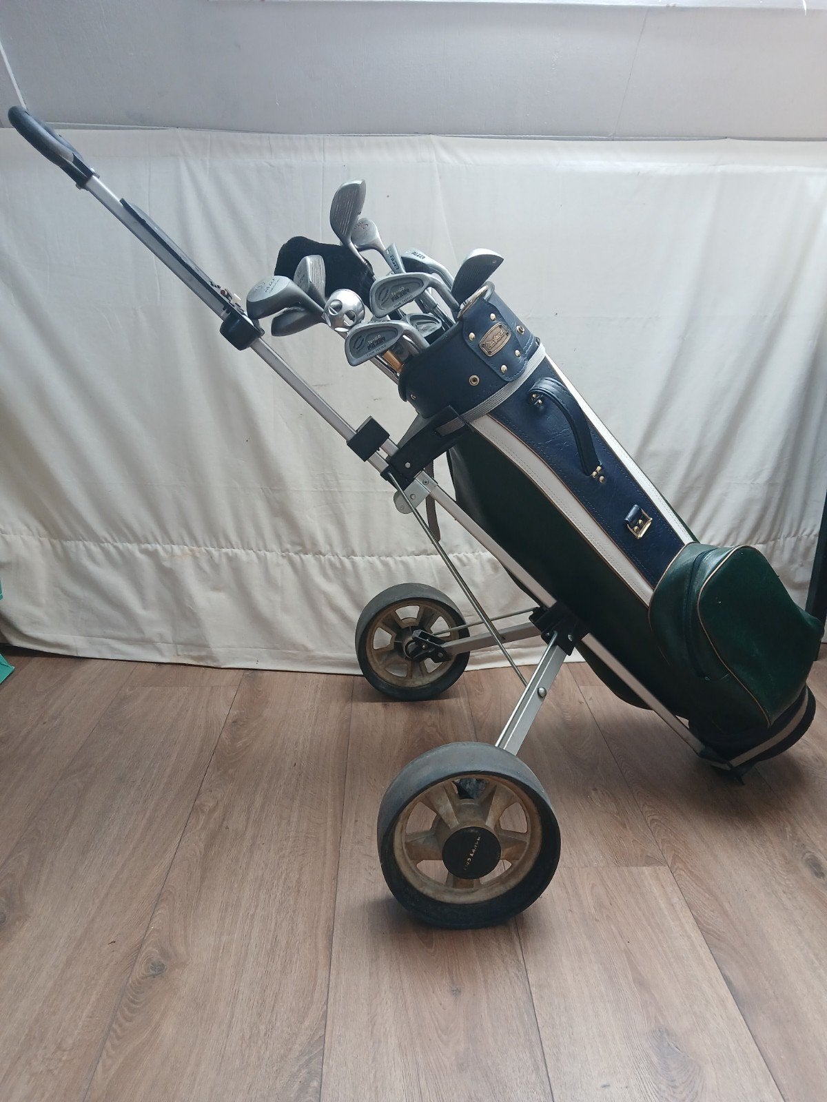 Fazer golfset met golftas en trolley, Ophalen of Verzenden