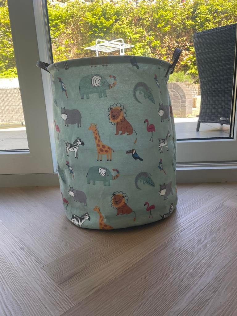 Leuke wasmand kinderkamer met safari dieren print, Ophalen, Zo goed als nieuw, Overige typen