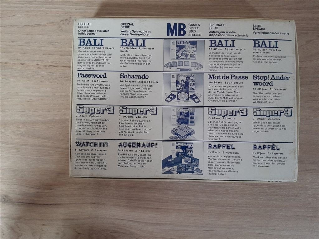Super 3 - s1791, Hobby en Vrije tijd, Gezelschapsspellen | Bordspellen, Verzenden, Zo goed als nieuw