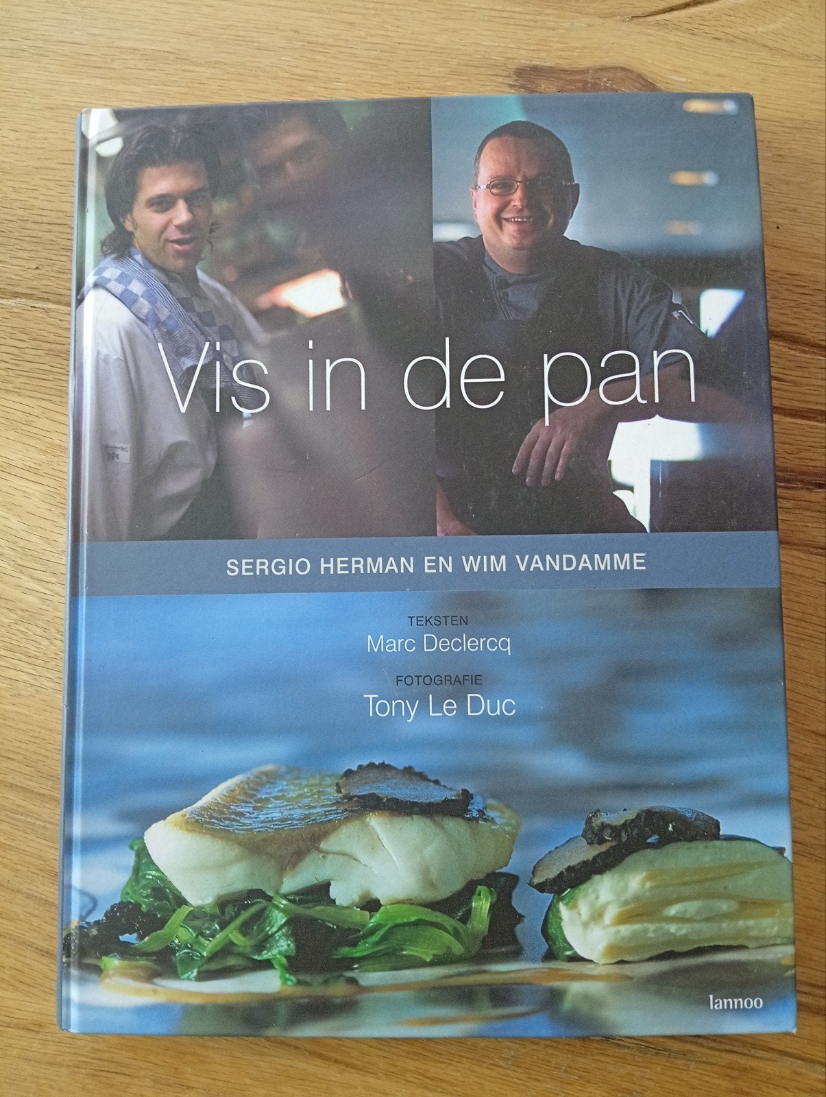 Vis in de pan - Sergio Herman & Wim Vandamme, Boeken, Kookboeken, Hoofdgerechten, Ophalen of Verzenden, Zo goed als nieuw, Europa
