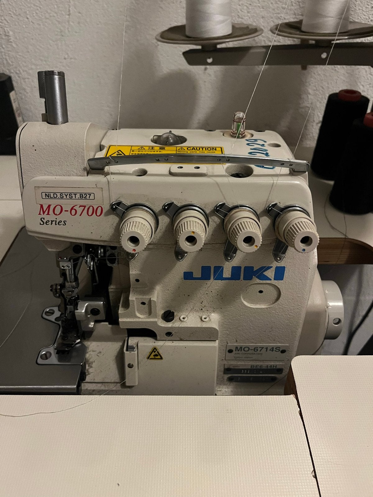 Juki Industriële Naaimachine MO-6700 Serie, Gebruikt, Naaimachine, Industrieel, Ophalen