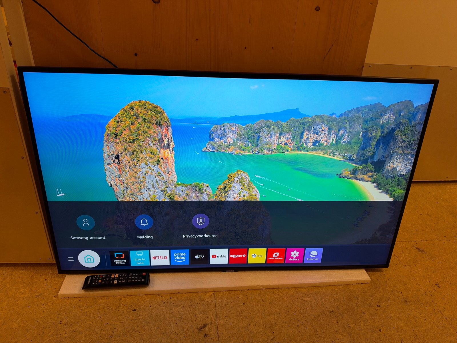Samsung smart tv 43 inch 4K Ultra HD, Ophalen, LED, 50 Hz, Zo goed als nieuw
