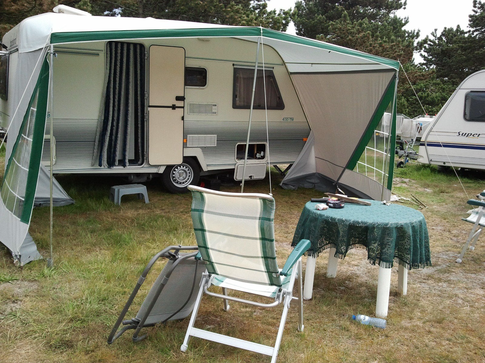 Te koop hypercamp luifel met stokken om loop maat 7/8, Ophalen, Gebruikt