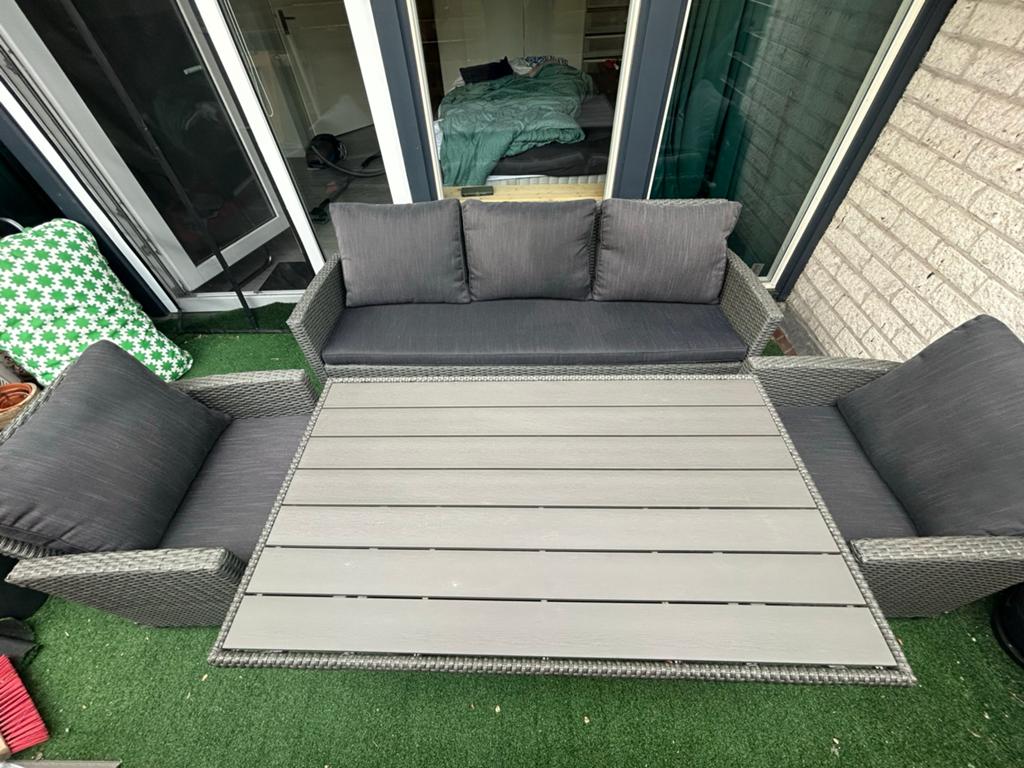 Grijze Wicker Loungeset met Tafel en Kussens, Tuin en Terras, Ophalen, 5 zitplaatsen, Gebruikt, Loungeset