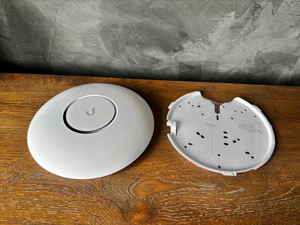 Ubiquiti Unifi AP-AC Pro accesspoint (9 Beschikbaar), Computers en Software, Accesspoints, Gebruikt, Ophalen of Verzenden