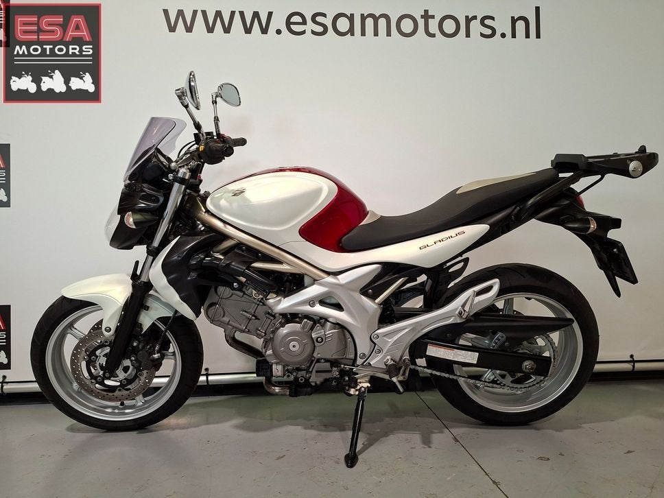SUZUKI SFV 650 GLADIUS 2009 -wit/rood - topkoffer - garantie, Motoren, Motorrijbewijs A, Bedrijf, Onbekend, Meer dan 35 kW