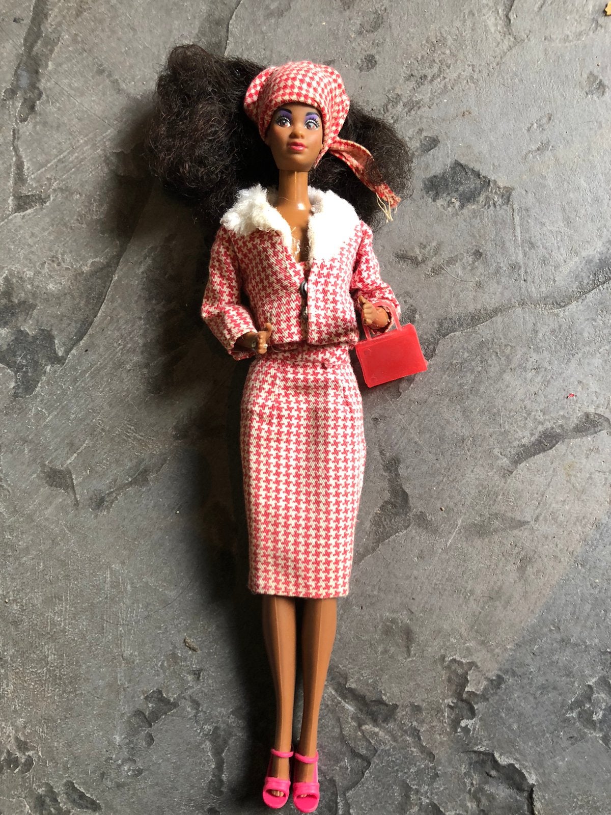 Barbie  vintage cristine doll in  petra 50 er jaren outfit, Verzamelen, Poppen, Ophalen, Gebruikt, Fashion Doll
